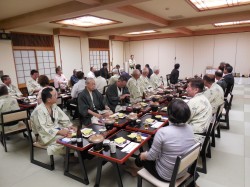 例会前着席完了